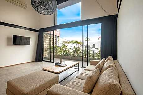 Spacious Loft 200m from Canggu Beach