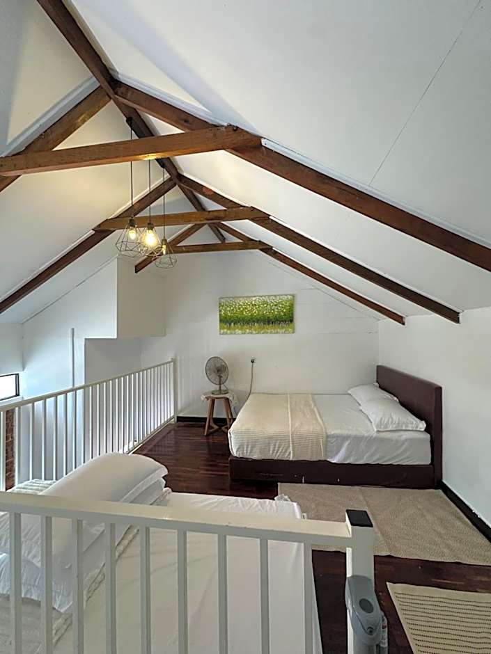 Suasana Stay & Homestay near UMT UNISZA IPG MRSM Kuala Nerus, Terengganu