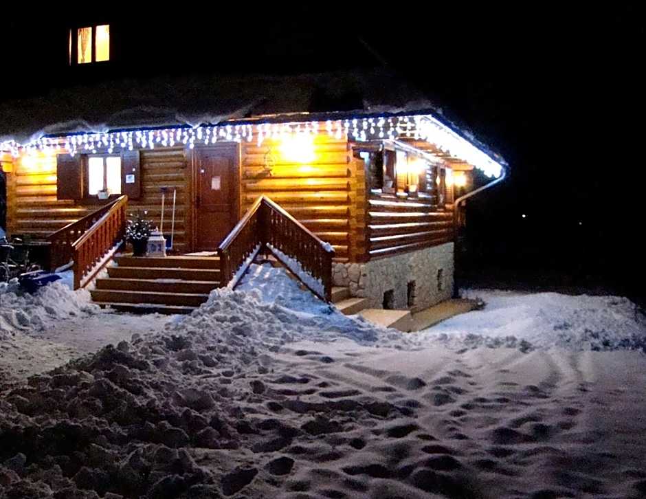 Rekreačná chata pod Jedľovinou, Varín