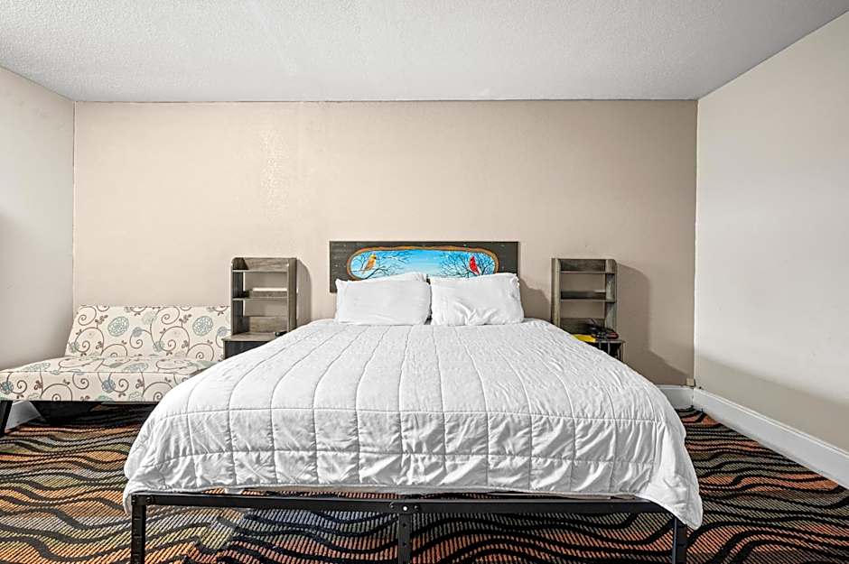 Country Town N' Suites