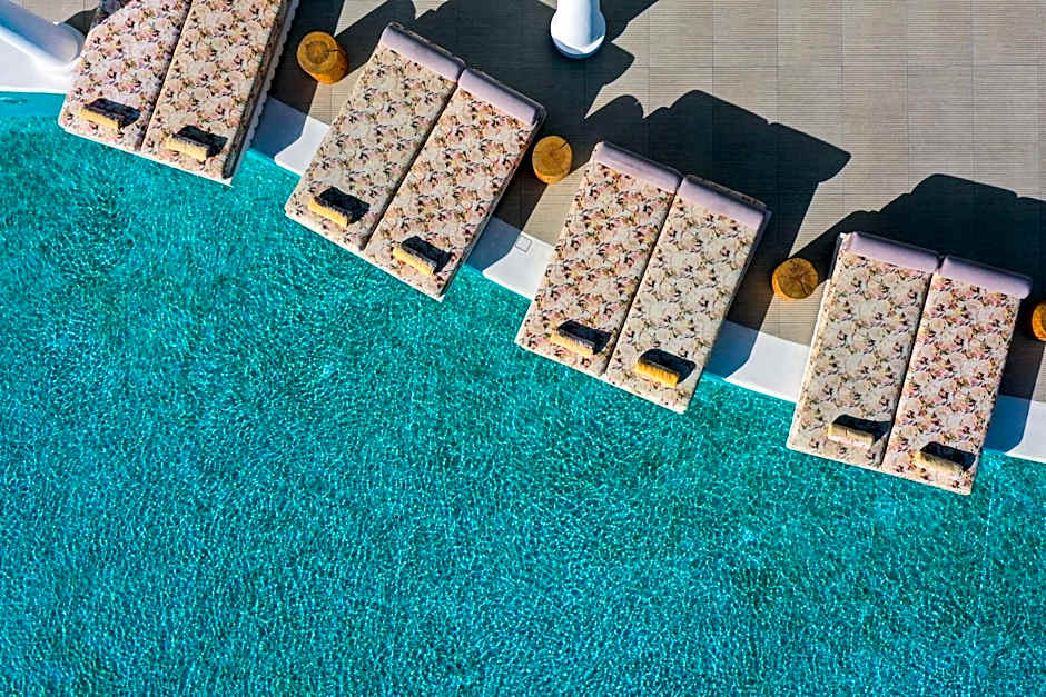 Cresanto Luxury Suites