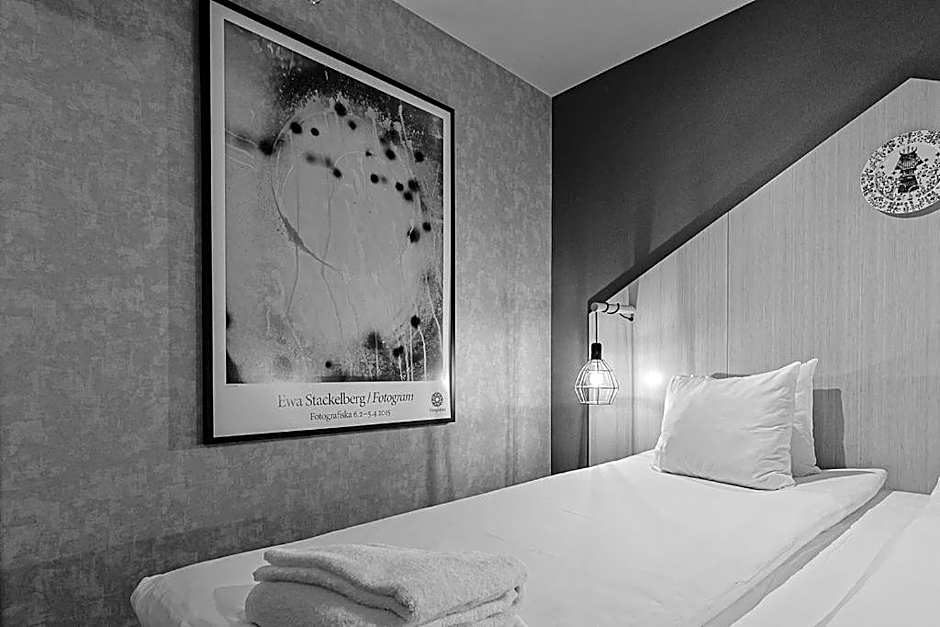 Hotel With Urban Deli