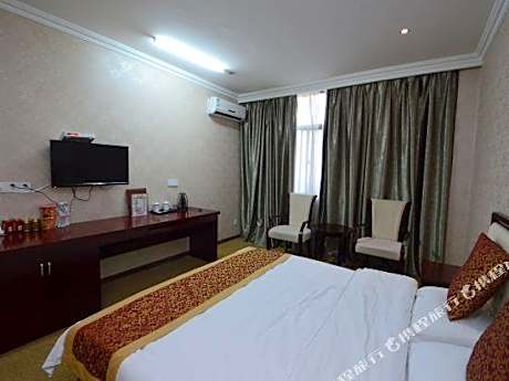 Dingyuan county dongzhixing business hotel