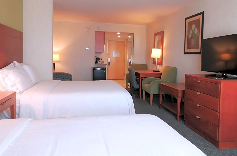 Holiday Inn Express & Suites Toluca Zona Aeropuerto