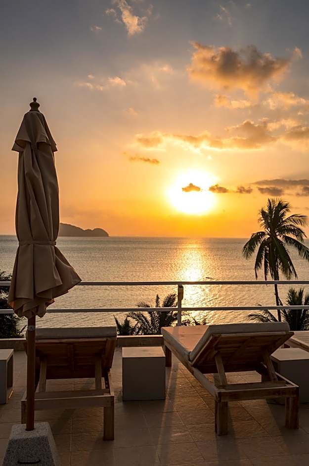 Baan Jai Dee Beach Front Hotel