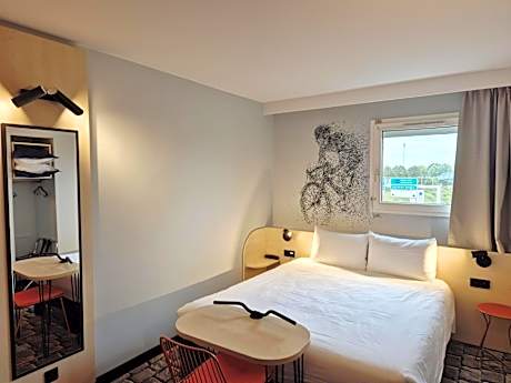 Standard Triple Room - Non-Smoking