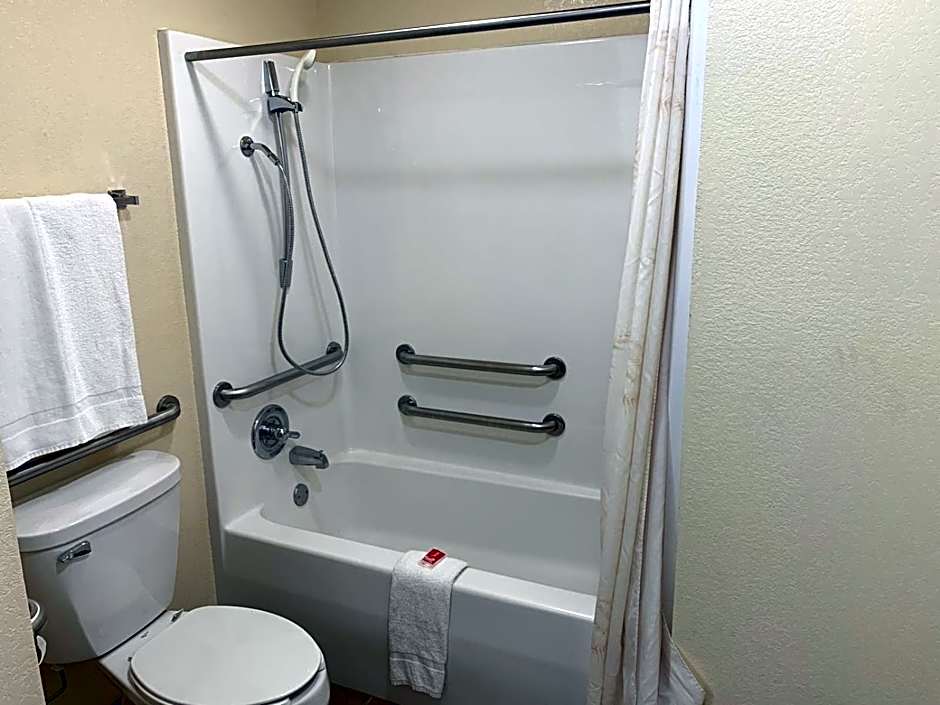 The Magnolia Hotel Searcy