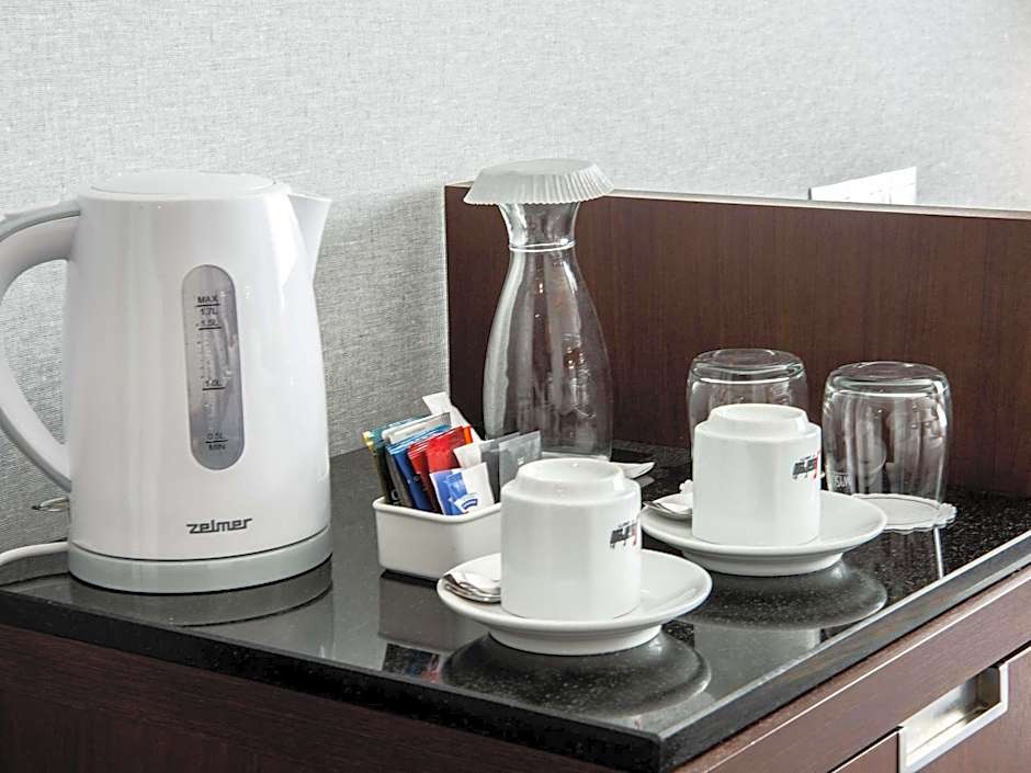 Mercure Airport Warszawa Hotel