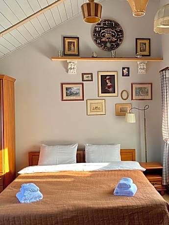 Vila Fortuna - Art O'Clock