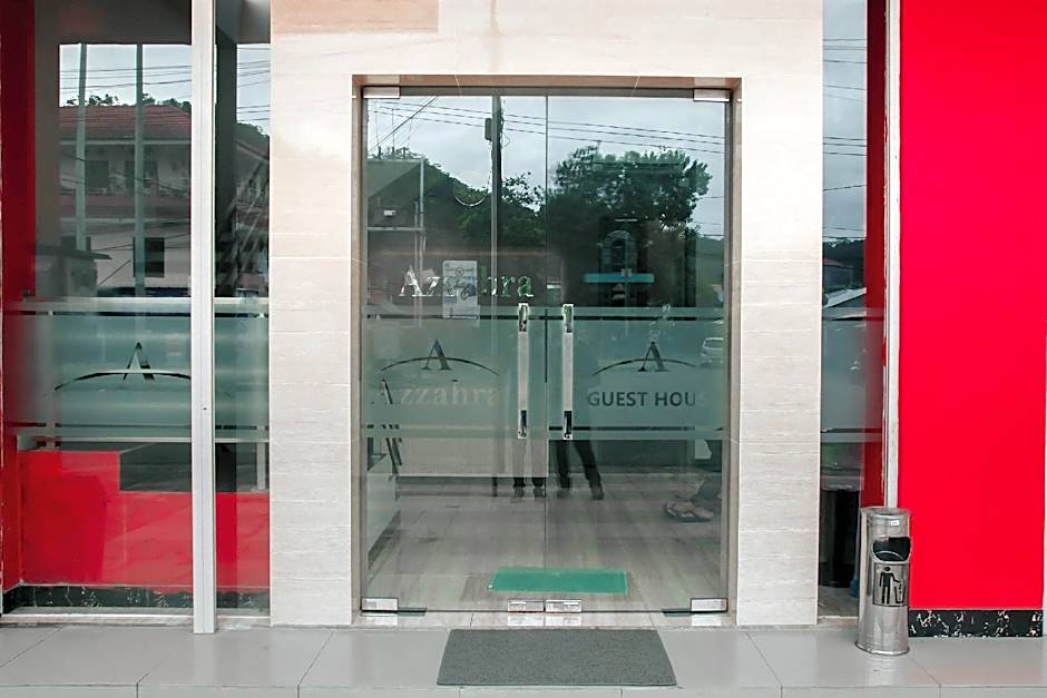 OYO 1006 Azzahra Guest House