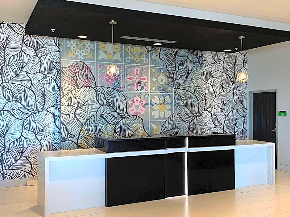 La Quinta Inn & Suites by Wyndham Maricopa - Copper Sky