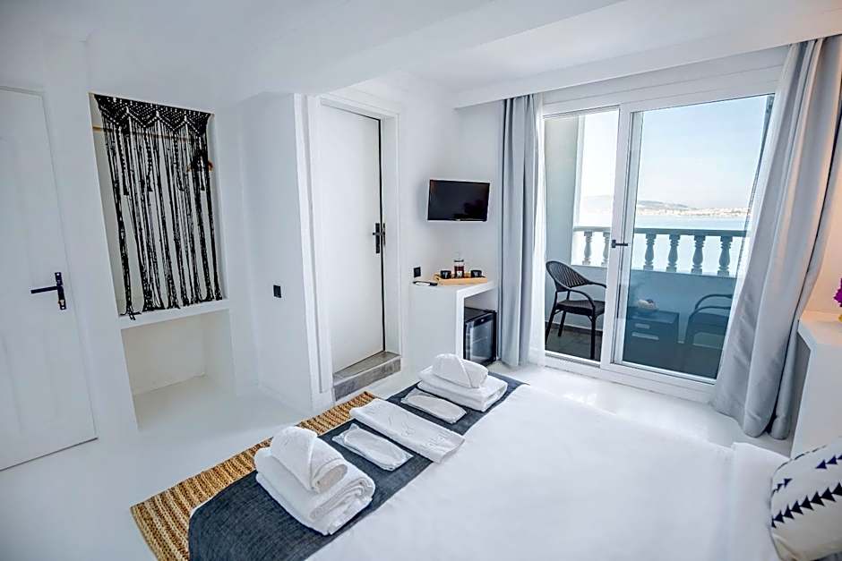 Çamlık 87 Hotel Ayvalık