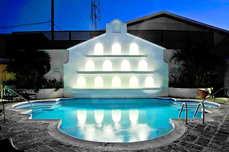 Island Inn Hotel All-Inclusive