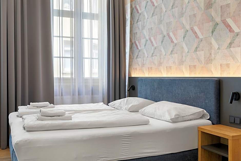 NEU - Sona Design Rooms - CITY CENTER -