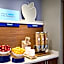 Holiday Inn Express Hamilton Upper James By IHG