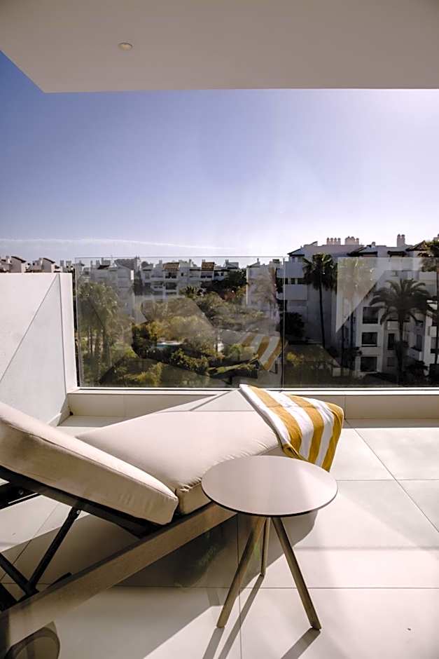 THE FLAG HOTEL Marbella, Estepona Adult Recommended