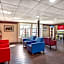 HomeTowne Studios by Red Roof Lancaster