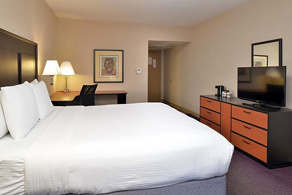 Hawthorne Inn & Conference Center