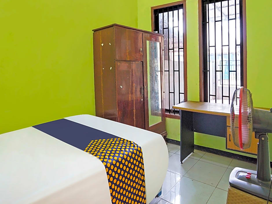 OYO Life 91869 Insan Mulia Kost Syariah