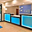 Holiday Inn Express Hotel & Suites Cincinnati-Blue Ash By IHG