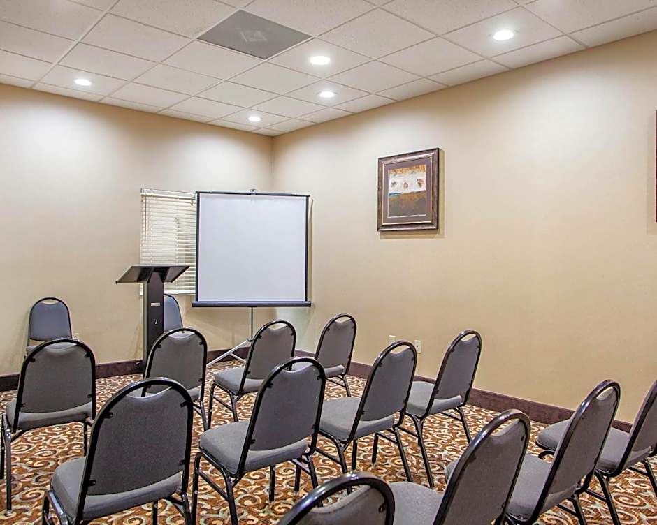 Comfort Inn & Suites Tuscumbia - Muscle Shoals