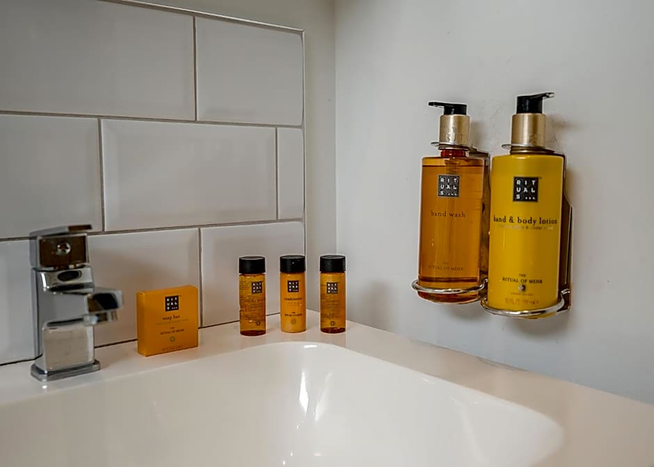 Swanborough Lakes Luxury Lodges