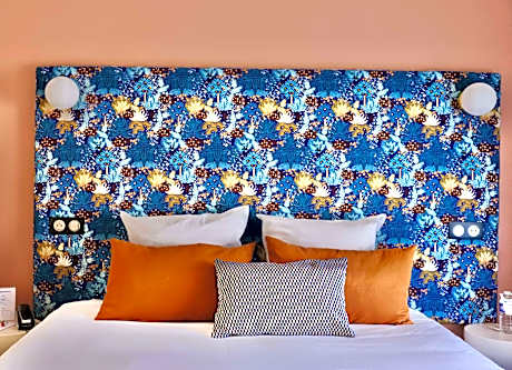 Suite-1 King Bed, Dressing Room