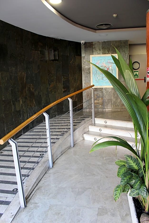 Apartahotel Villa De Parla