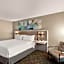 Wyndham Garden Galena Hotel & Day Spa