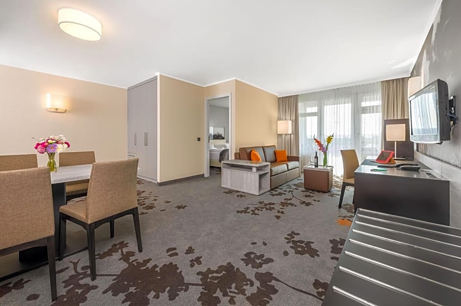 SI-SUITES