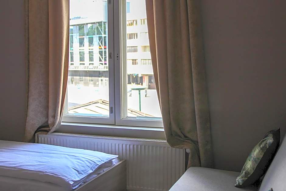 Villa Kadriorg Hostel