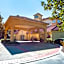 La Quinta Inn & Suites by Wyndham Tampa Brandon Regency Park