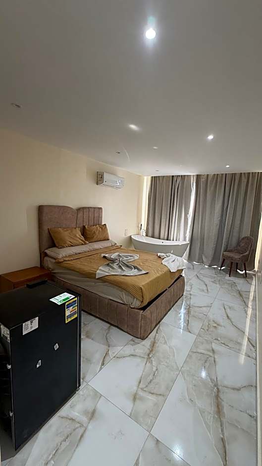 Amon Ra Hotel