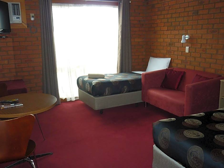 Shannon Motor Inn