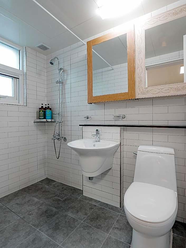 Rainboots guesthouse