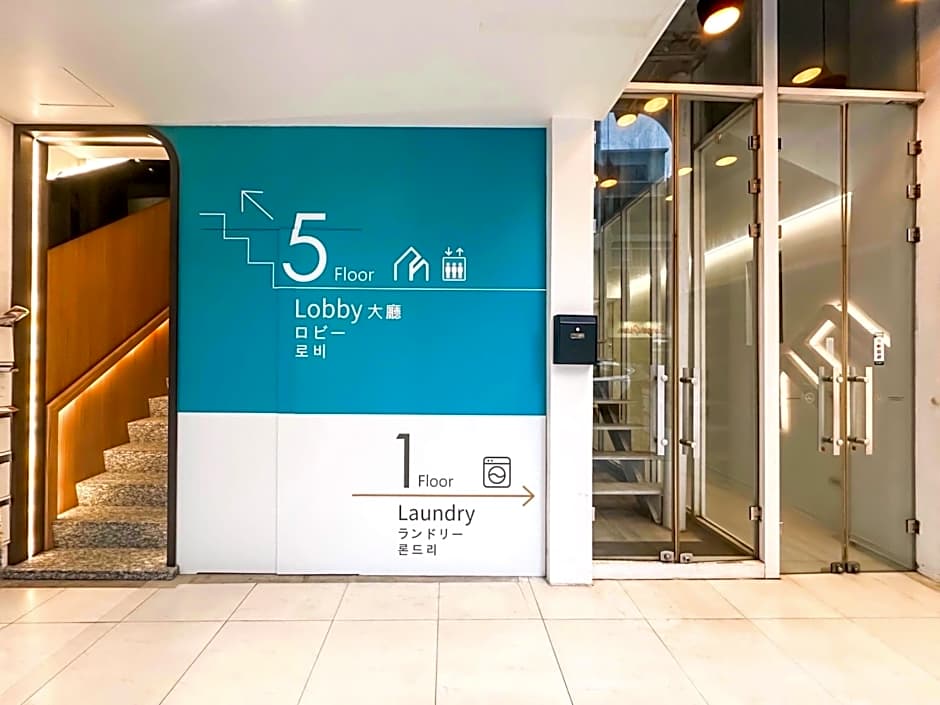 Days Fine Hotel
