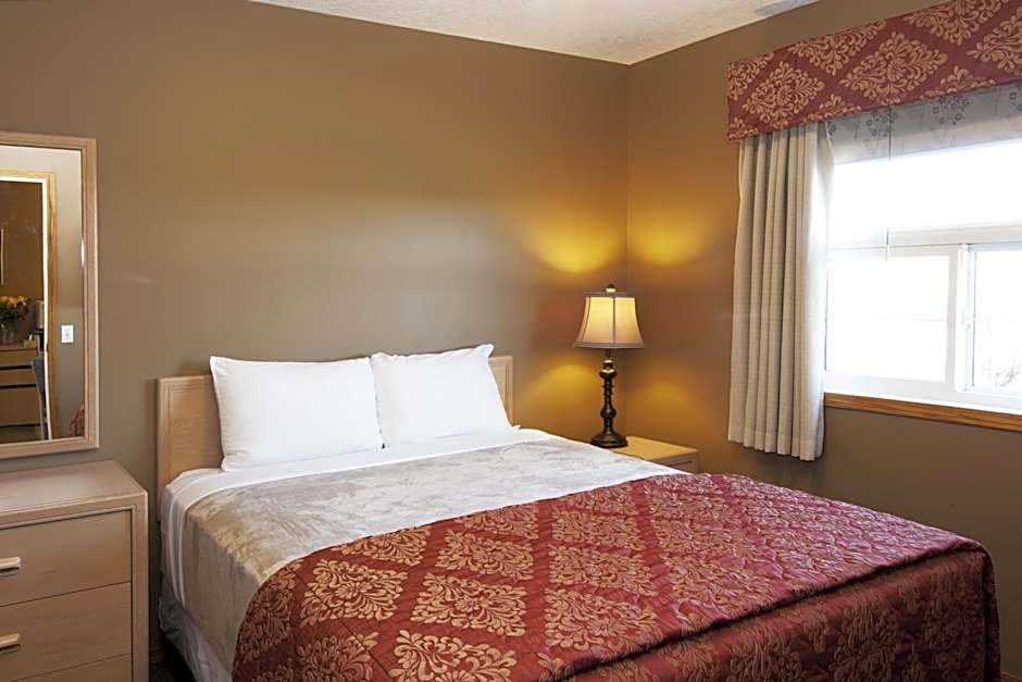 Photo 1 of 6 of 2 Bedroom Suite