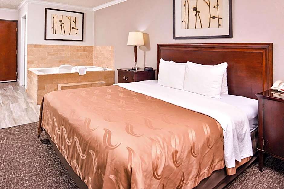 Quality Inn & Suites Beaumont