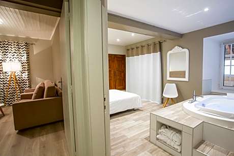 Family Suite with Jacuzzi