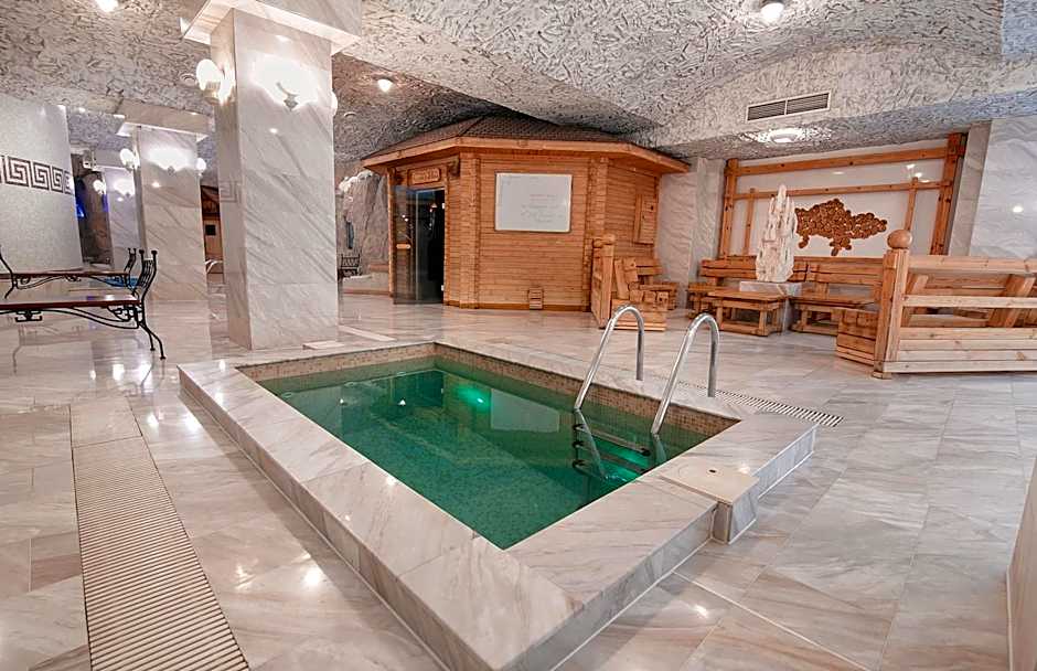 Tsunami Spa Hotel
