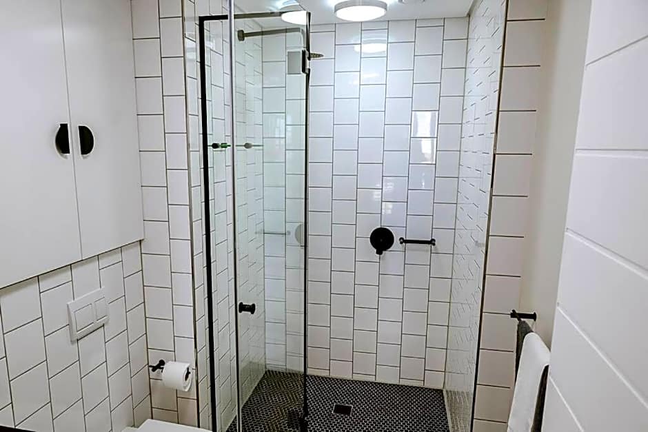 BGS Luxury -Two-bed -Nine Palms