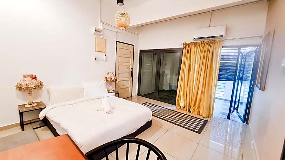 The Best Hotel in Bayan Lepas - THE LOV PENANG