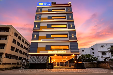 FabHotel Karthikeya Residency - Tirupati Bus Stand - 900m