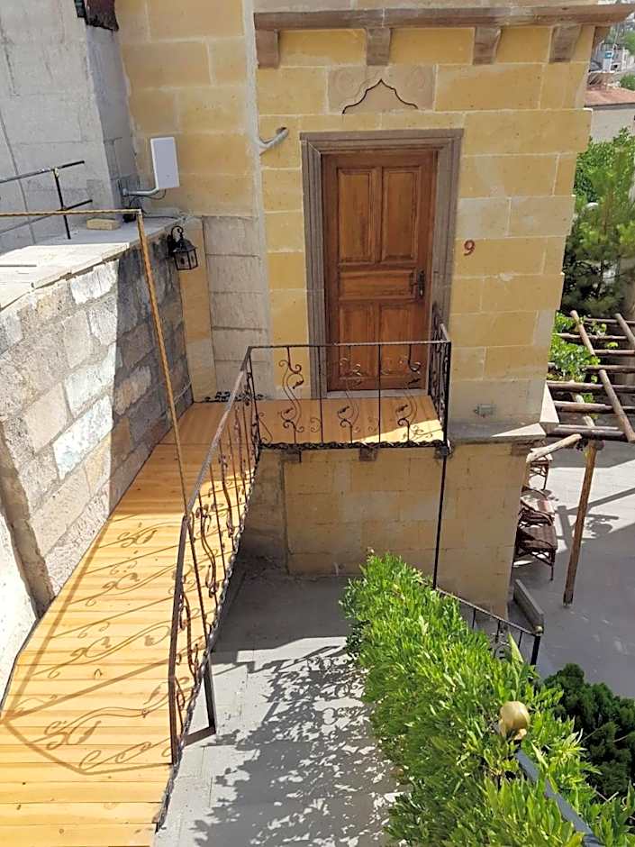 Vineyard Cave Hotel