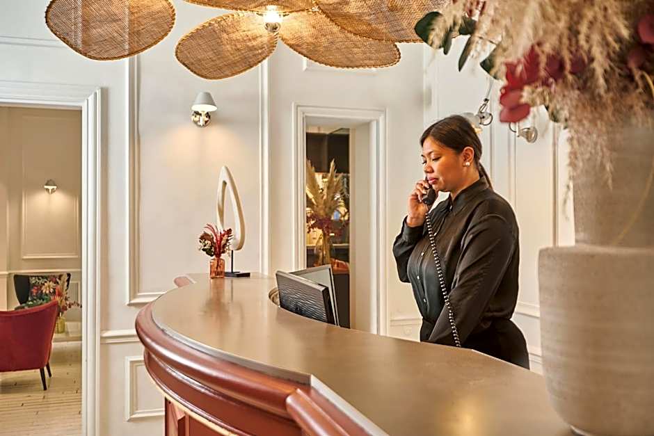 Hotel Cervantes by Happyculture