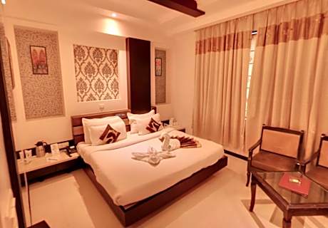 Standard King Room
