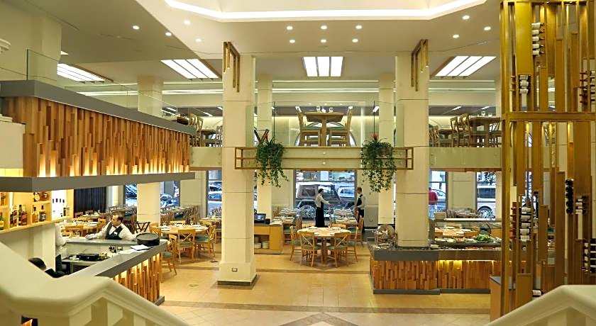 Golden Tulip Serenada Hamra Hotel