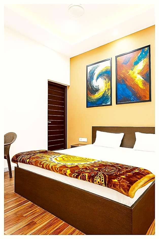 Goroomgo Banaras Residency Varanasi