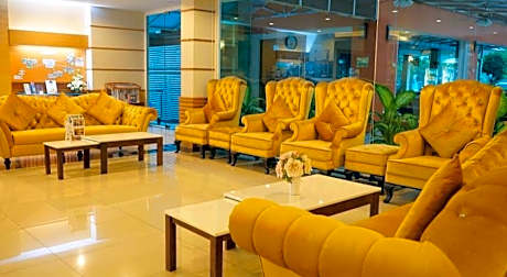 Amnauysuk Hotel