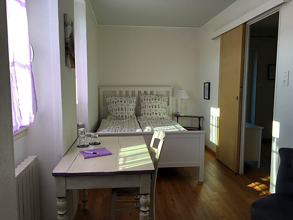 Photo 1 of 7 of Suite